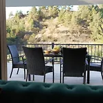 Villa Mountain Retreat *