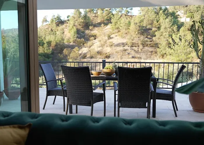 Vila Mountain Retreat *